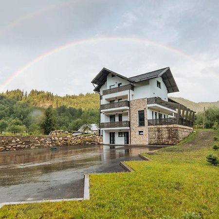 Comoara Raraului Câmpulung Moldovenesc Exteriér fotografie