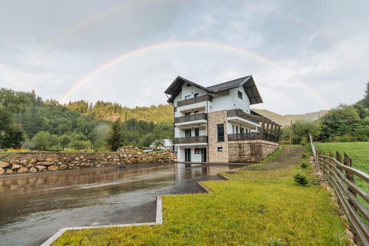 Comoara Raraului Câmpulung Moldovenesc Exteriér fotografie